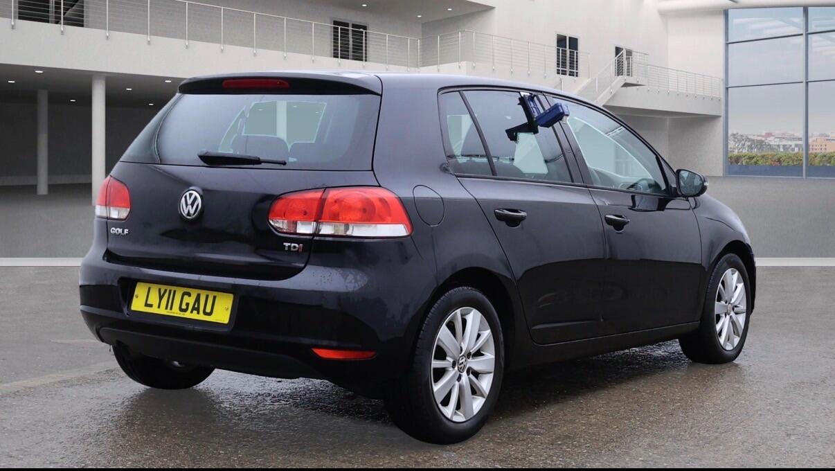 Used Volkswagen Golf 2011 for sale - 76952474: Photo 4