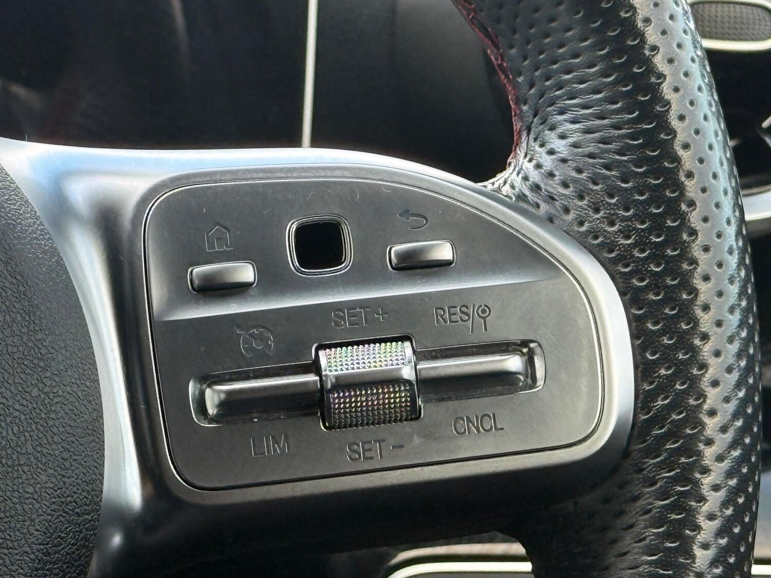 Used Mercedes-Benz A-Class 2019 for sale - 76644623: Photo 25