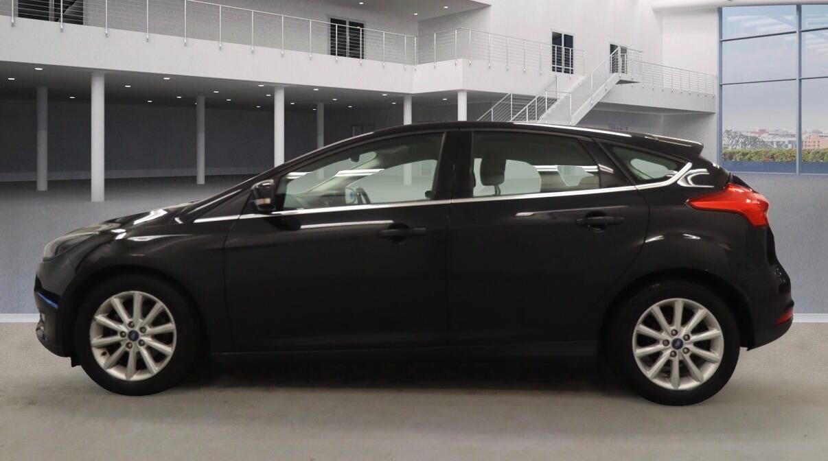 Used Ford Focus 2015 for sale - 76561695: Photo 4