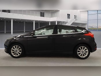 Used Ford Focus 2015 for sale - 76561695: Photo