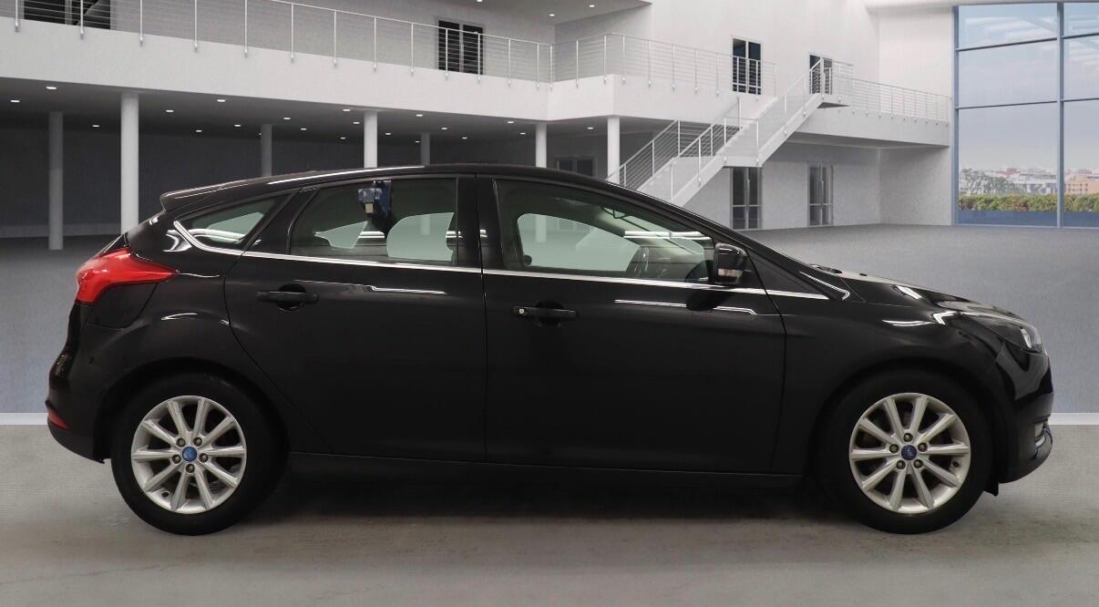 Used Ford Focus 2015 for sale - 76561695: Photo 5