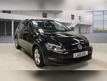 Used Volkswagen Golf 2015 for sale - 76562480: Photo