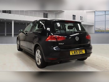 Used Volkswagen Golf 2015 for sale - 76562480: Photo