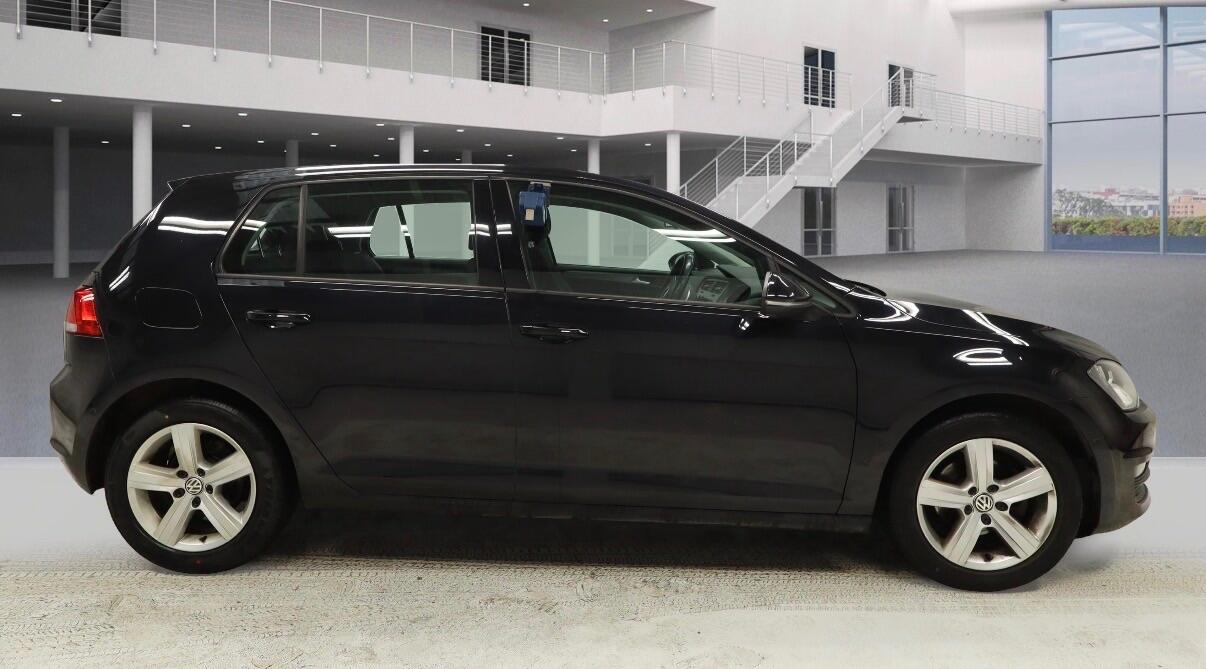 Used Volkswagen Golf 2015 for sale - 76562480: Photo 5