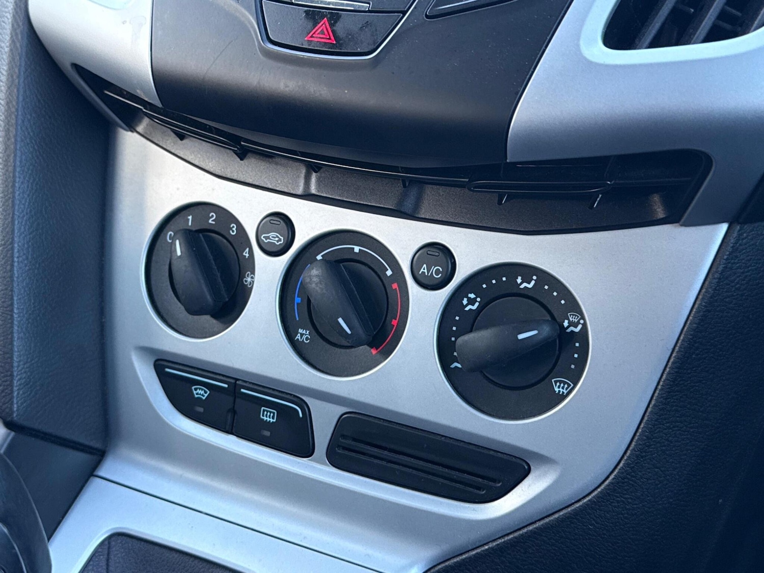 Used Ford Focus 2013 for sale - 77131198: Photo 41