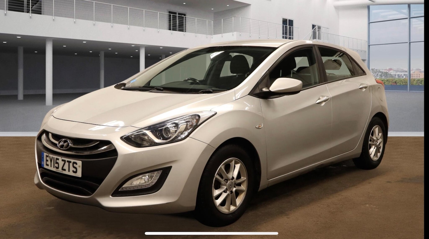 Used Hyundai i30 2015 for sale - 77131895: Photo 2