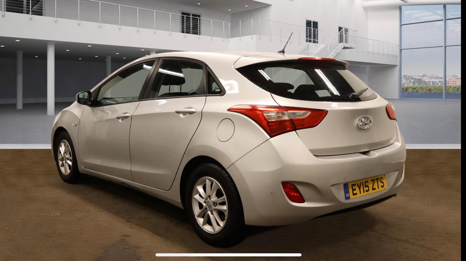 Used Hyundai i30 2015 for sale - 77131895: Photo 3