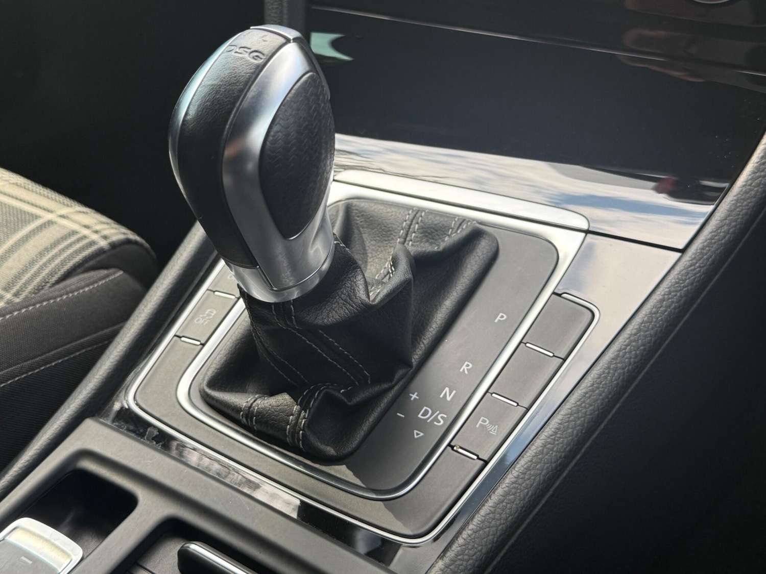 Used Volkswagen Golf 2017 for sale - 76620120: Photo 20