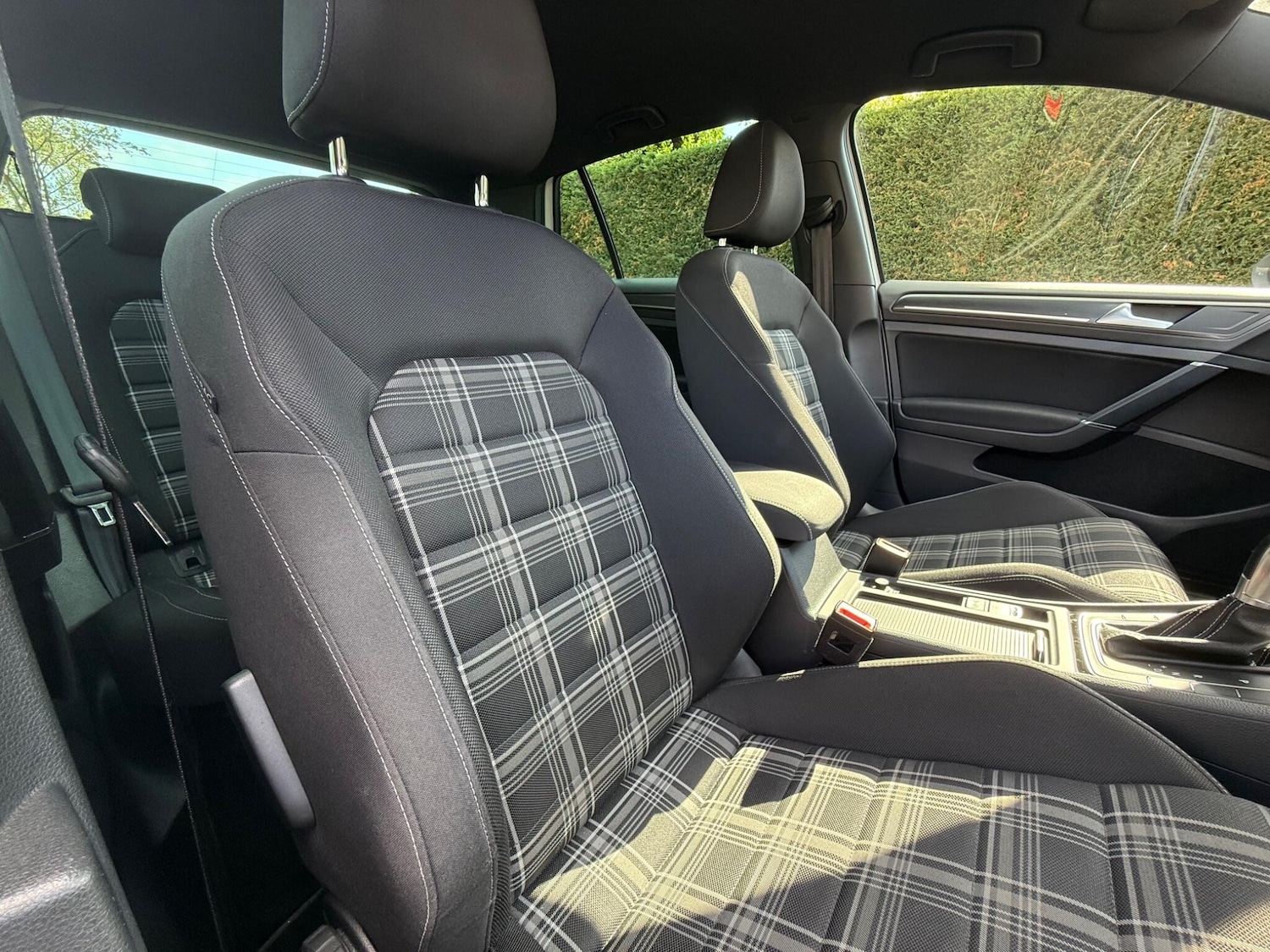 Used Volkswagen Golf 2017 for sale - 76620120: Photo 23