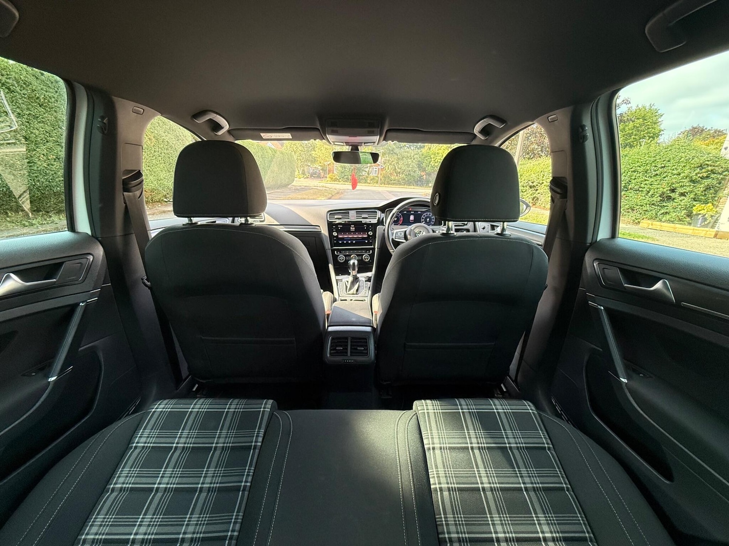 Used Volkswagen Golf 2017 for sale - 76620120: Photo 29