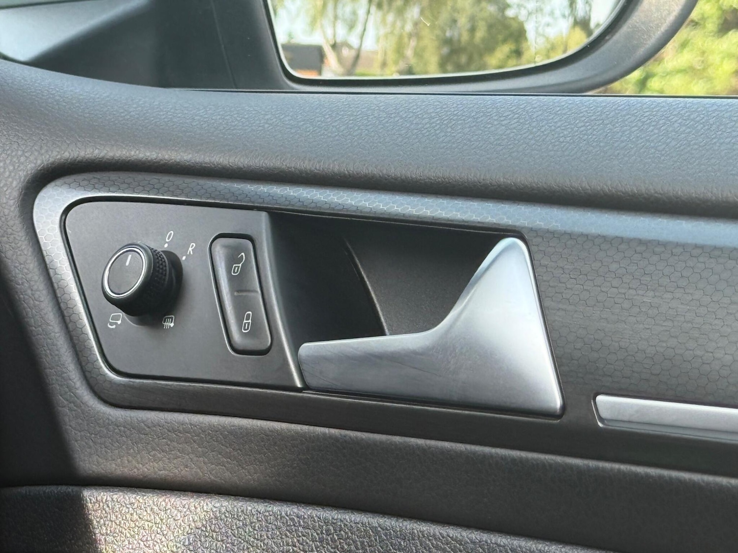 Used Volkswagen Golf 2017 for sale - 76620120: Photo 31