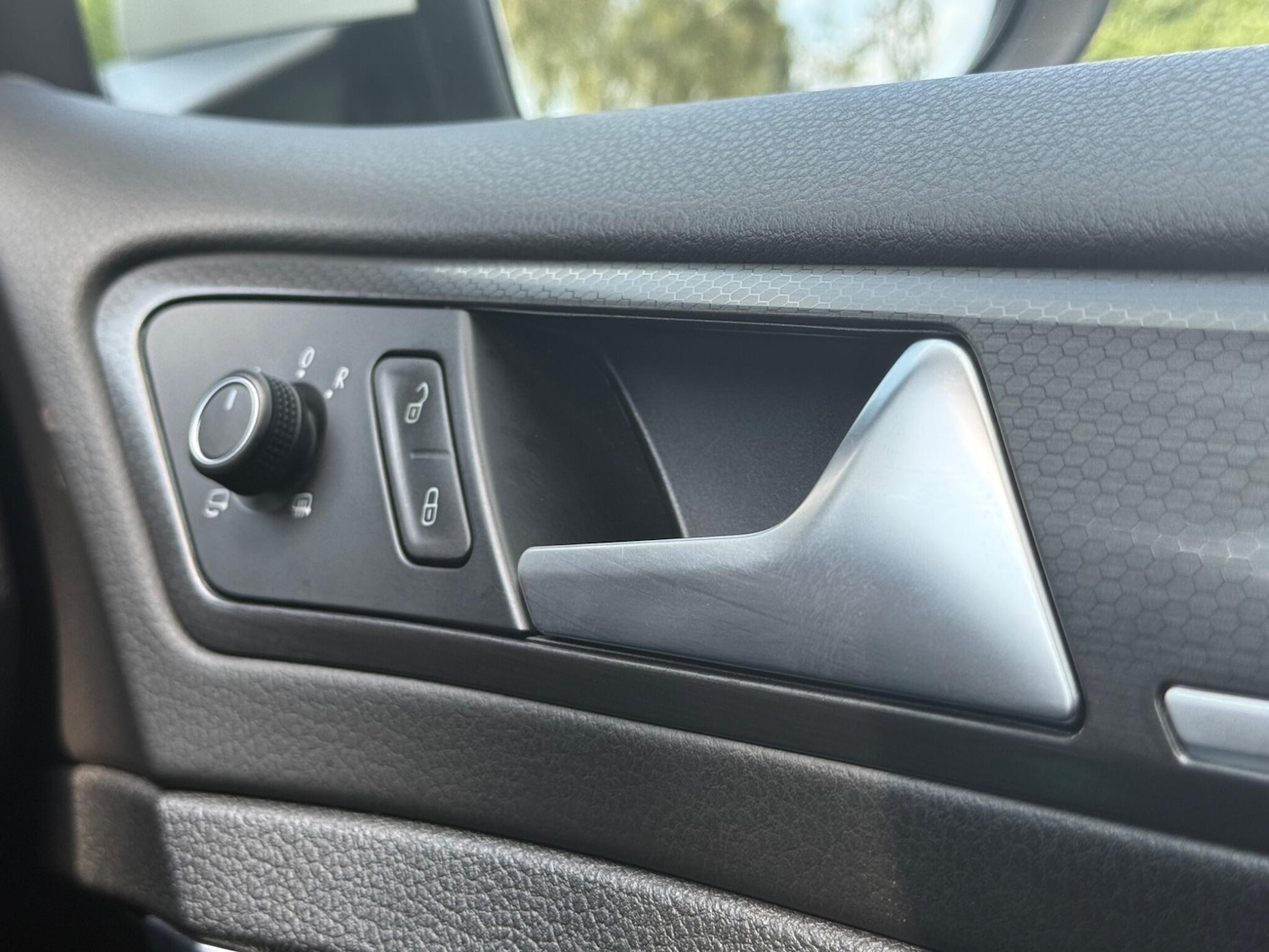 Used Volkswagen Golf 2017 for sale - 76620120: Photo 33