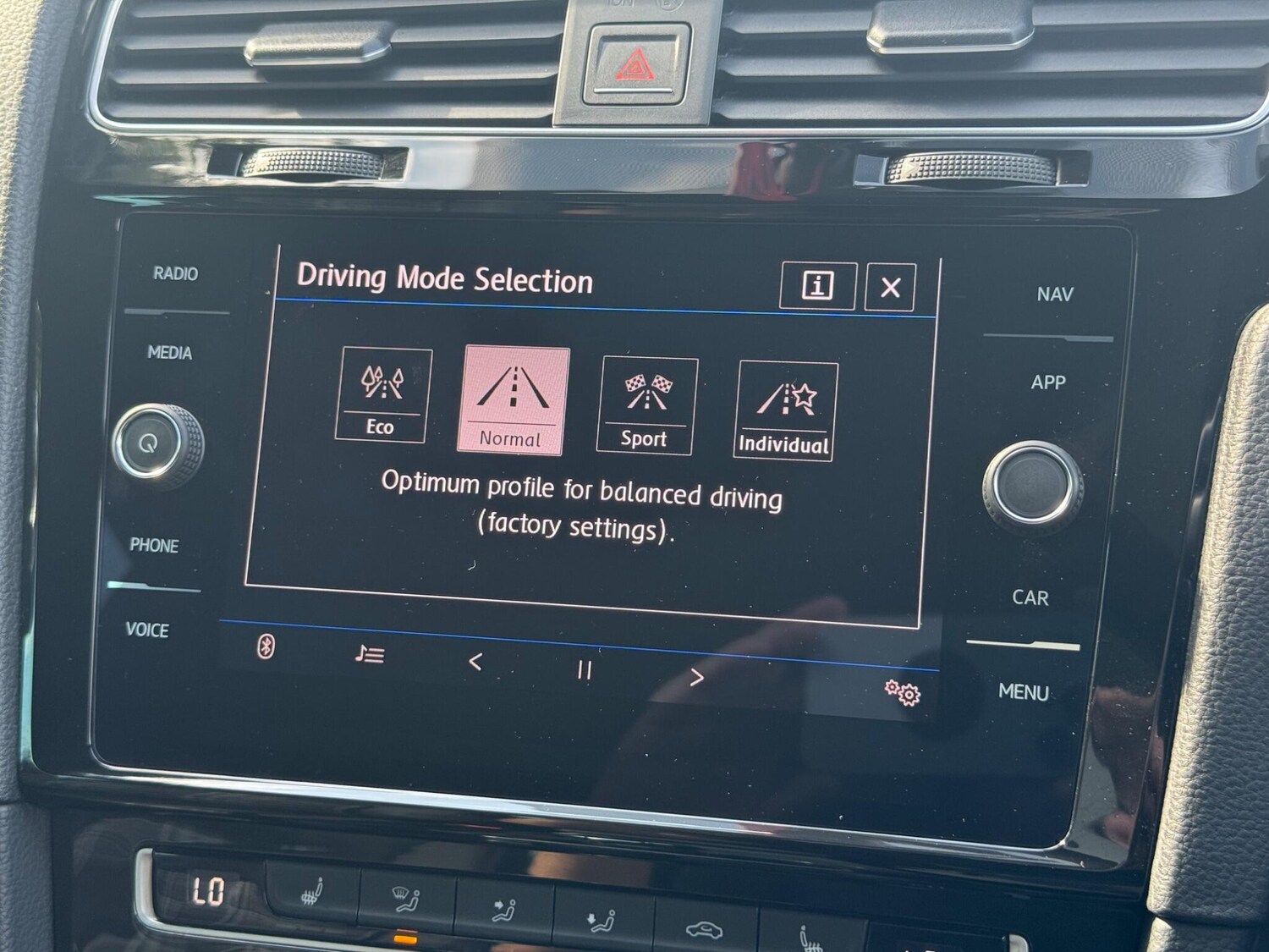 Used Volkswagen Golf 2017 for sale - 76620120: Photo 52