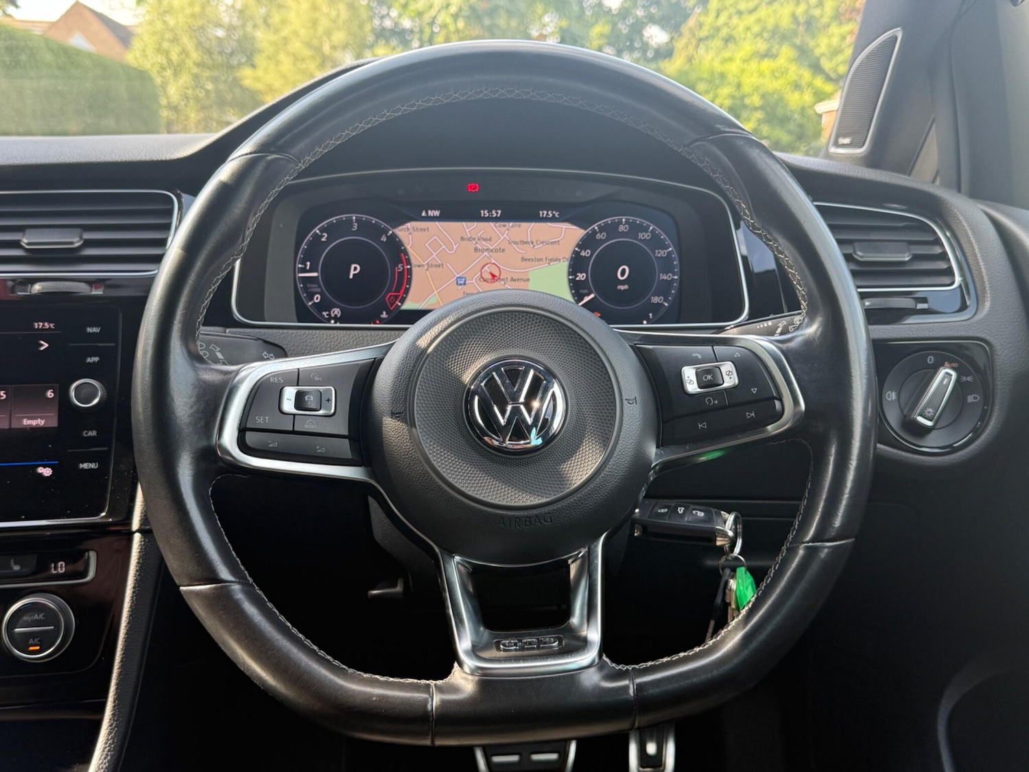 Used Volkswagen Golf 2017 for sale - 76620120: Photo 61