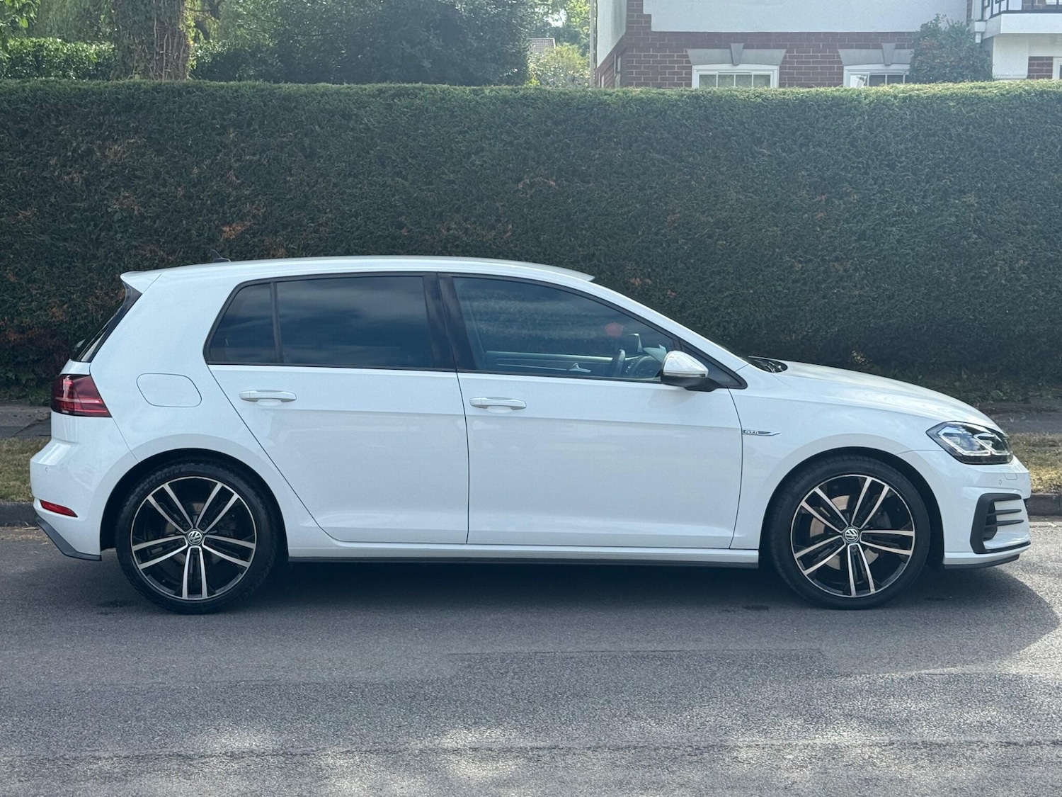 Used Volkswagen Golf 2017 for sale - 76620120: Photo 8