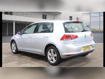 Used Volkswagen Golf 2015 for sale - 76824346: Photo