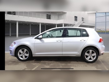 Used Volkswagen Golf 2015 for sale - 76824346: Photo