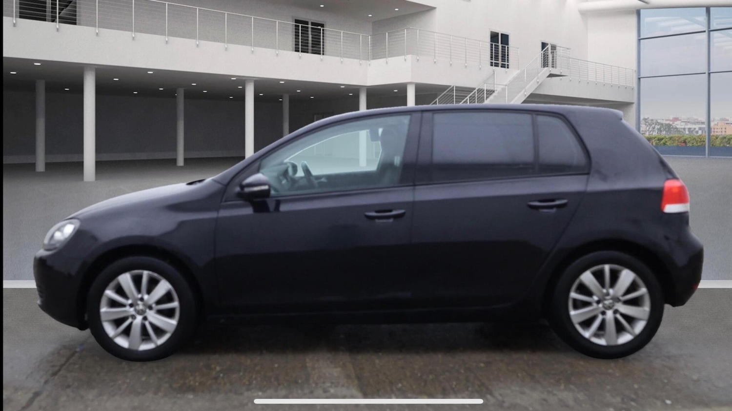 Used Volkswagen Golf 2011 for sale - 76823603: Photo 4