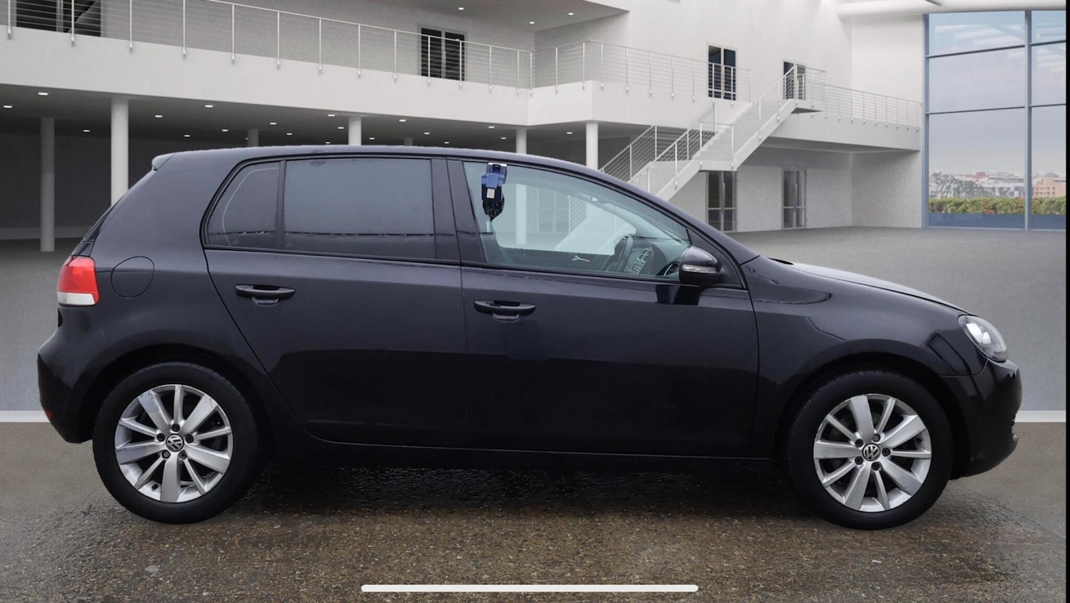 Used Volkswagen Golf 2011 for sale - 76823603: Photo 5