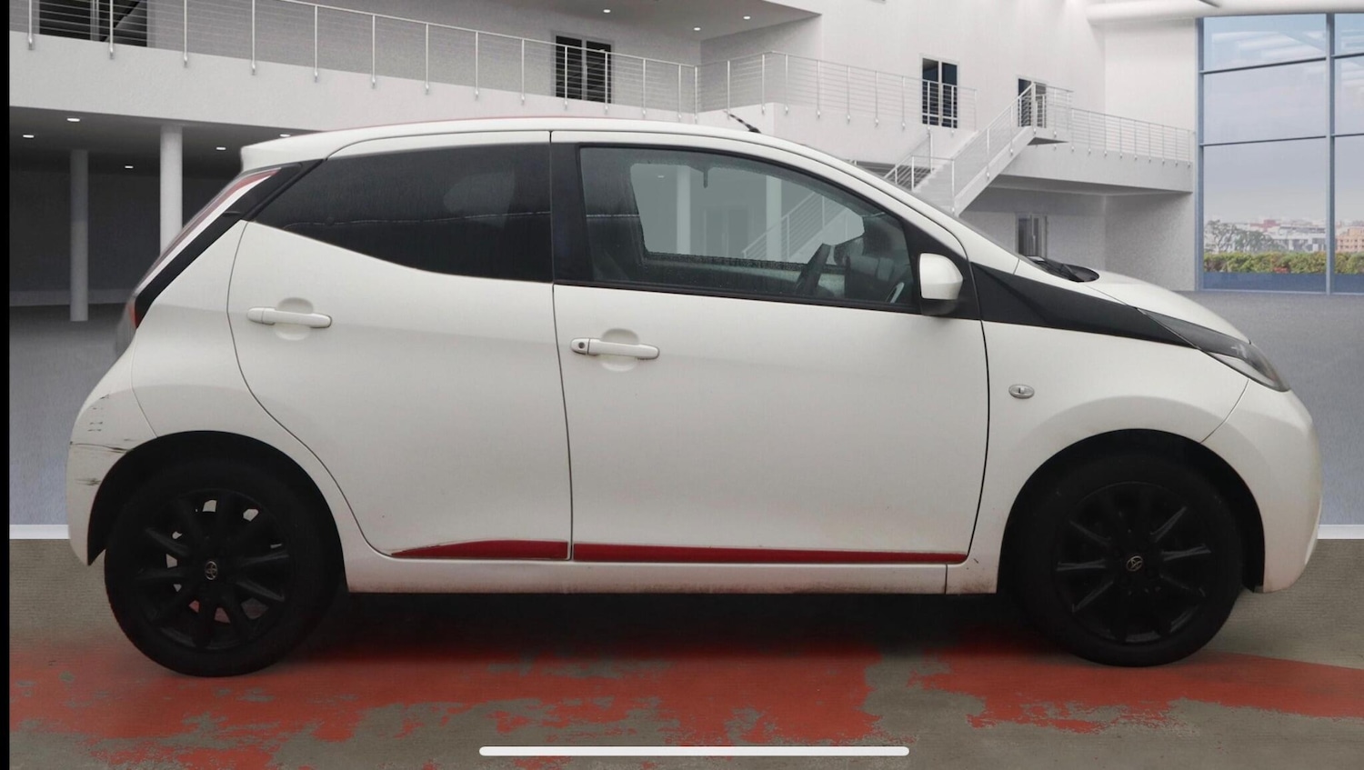 Used Toyota AYGO 2017 for sale - 77131626: Photo 2