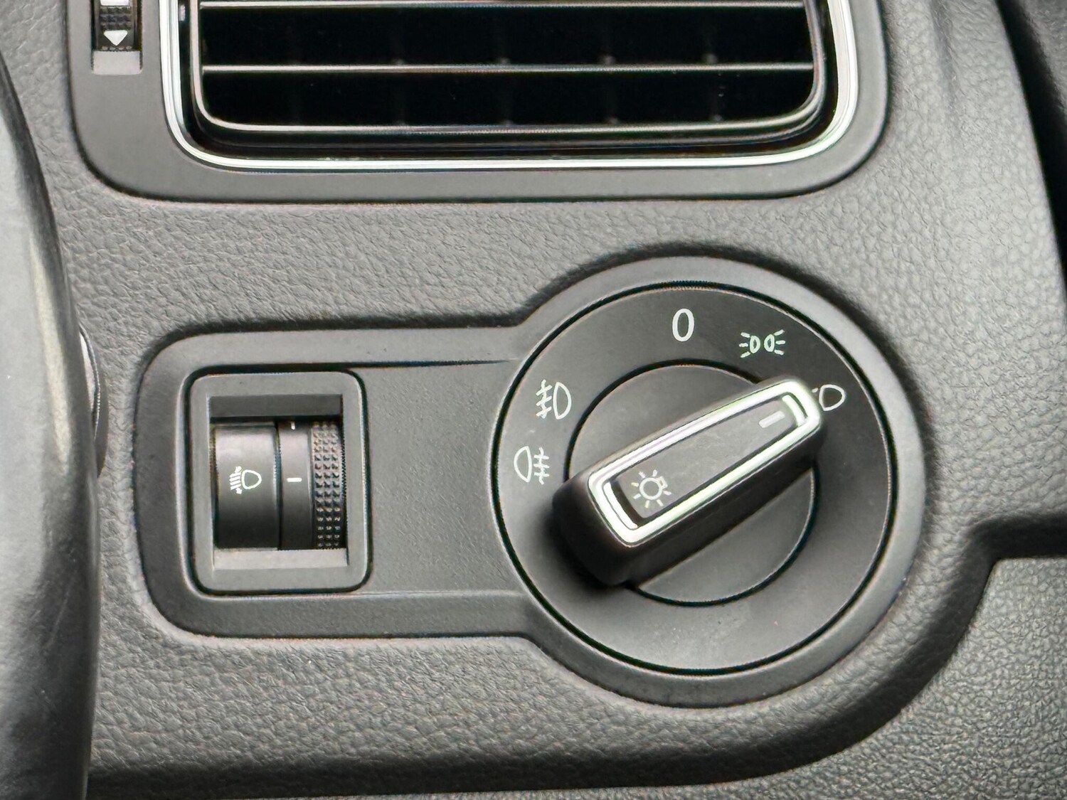 Used Volkswagen Polo 2017 for sale - 76561719: Photo 29