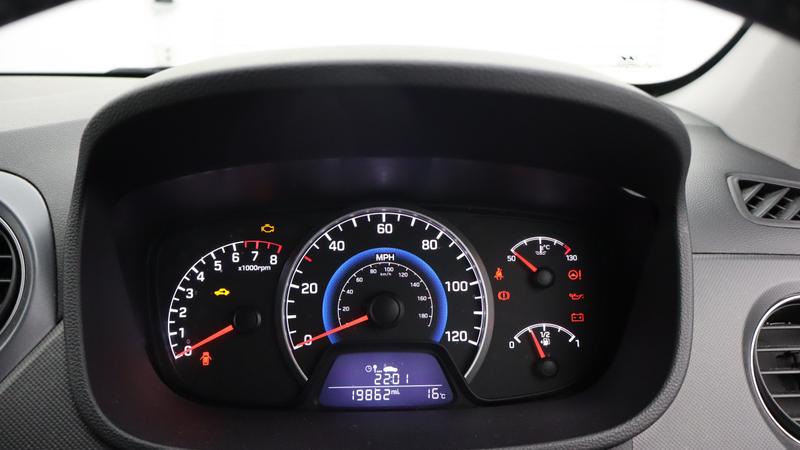 Used Hyundai i10 2017 for sale - 78153069: Photo 13