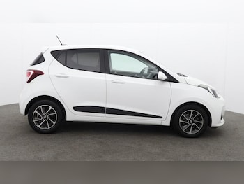 Used Hyundai i10 2017 for sale - 78153069: Photo