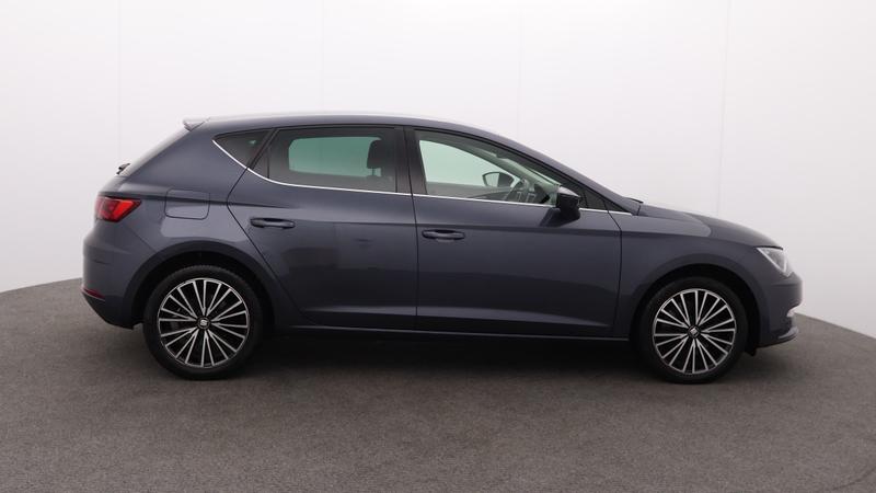 Used SEAT Leon 2019 for sale - 77878189: Photo 2