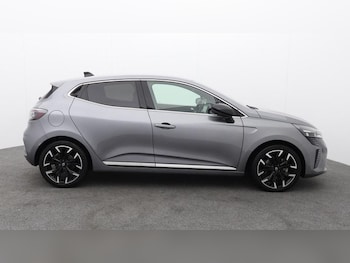 Used Renault Clio 2024 for sale - 77116893: Photo