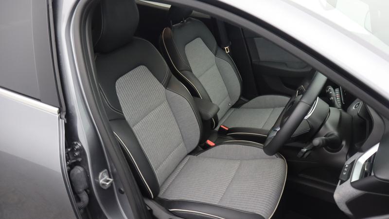 Used Renault Clio 2024 for sale - 77116893: Photo 9