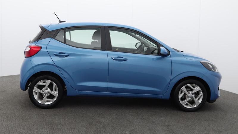 Used Hyundai i10 2023 for sale - 77117104: Photo 2