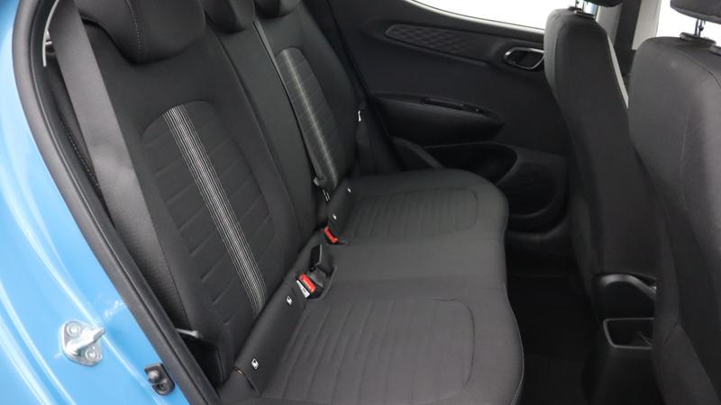 Used Hyundai i10 2023 for sale - 77117104: Photo 23