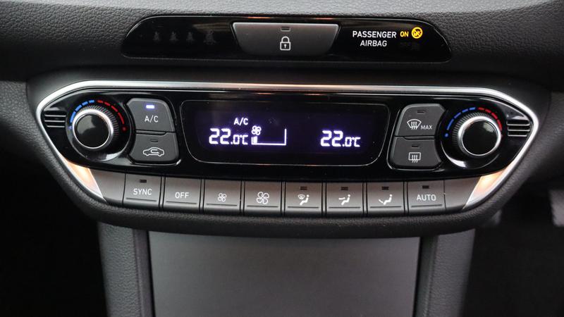 Used Hyundai i30 2018 for sale - 77592801: Photo 17