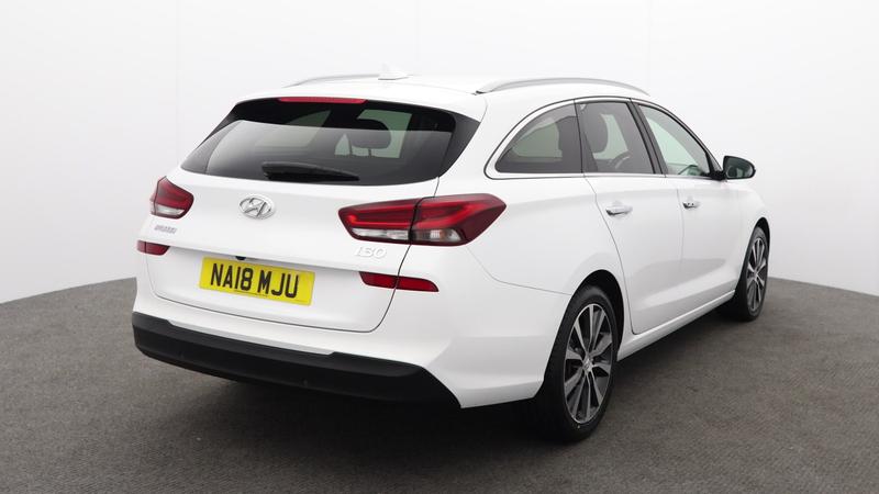 Used Hyundai i30 2018 for sale - 77592801: Photo 3