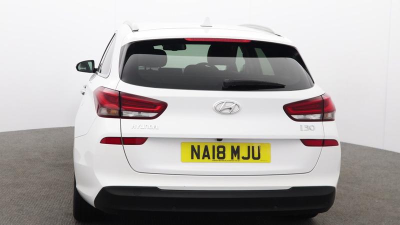 Used Hyundai i30 2018 for sale - 77592801: Photo 4
