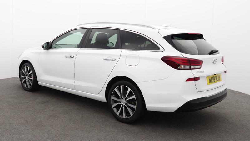 Used Hyundai i30 2018 for sale - 77592801: Photo 5