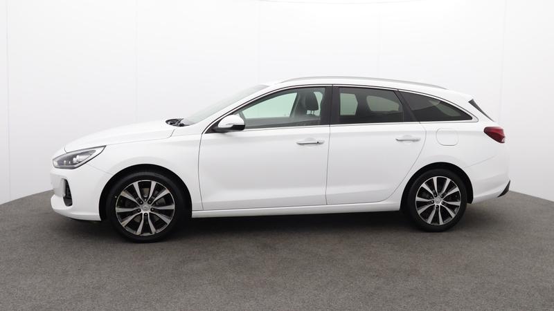 Used Hyundai i30 2018 for sale - 77592801: Photo 6