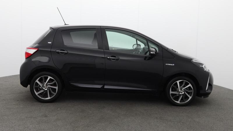 Used Toyota Yaris 2020 for sale - 77117265: Photo 2