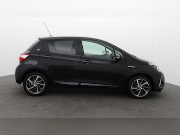Used Toyota Yaris 2020 for sale - 77117265: Photo