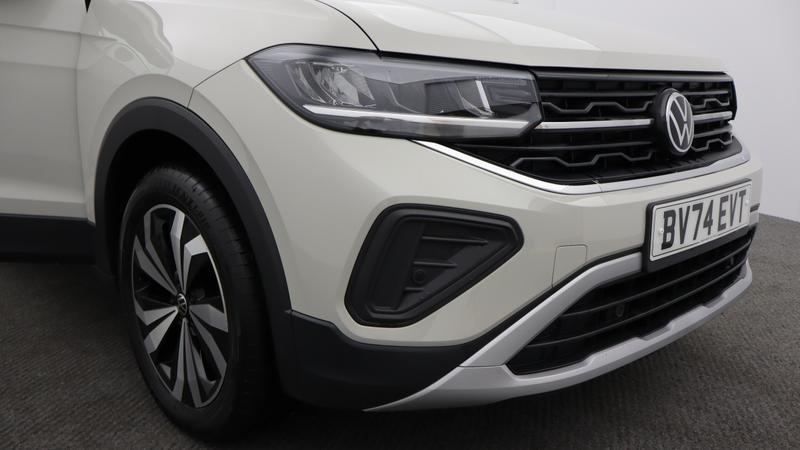 Used Volkswagen T-Cross 2024 for sale - 77117015: Photo 9