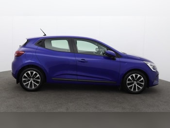 Used Renault Clio 2022 for sale - 77934960: Photo