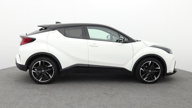 Used Toyota C-HR 2023 for sale - 77116894: Photo 2