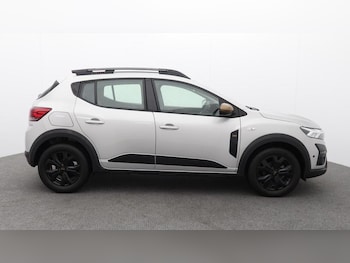 Used Dacia Sandero Stepway 2023 for sale - 77117031: Photo