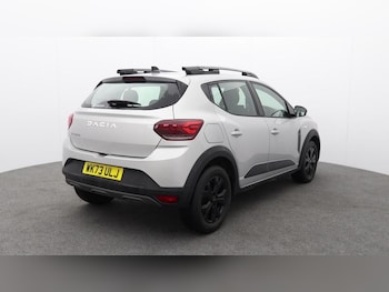 Used Dacia Sandero Stepway 2023 for sale - 77117031: Photo