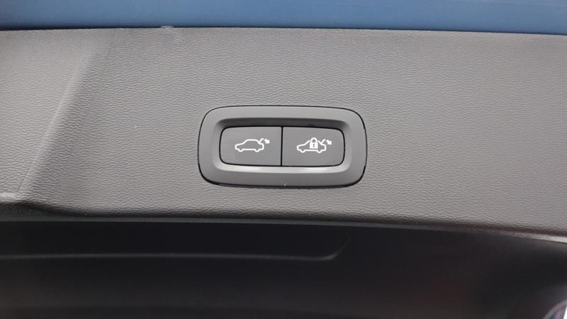 Used Volvo XC40 2022 for sale - 77117033: Photo 29