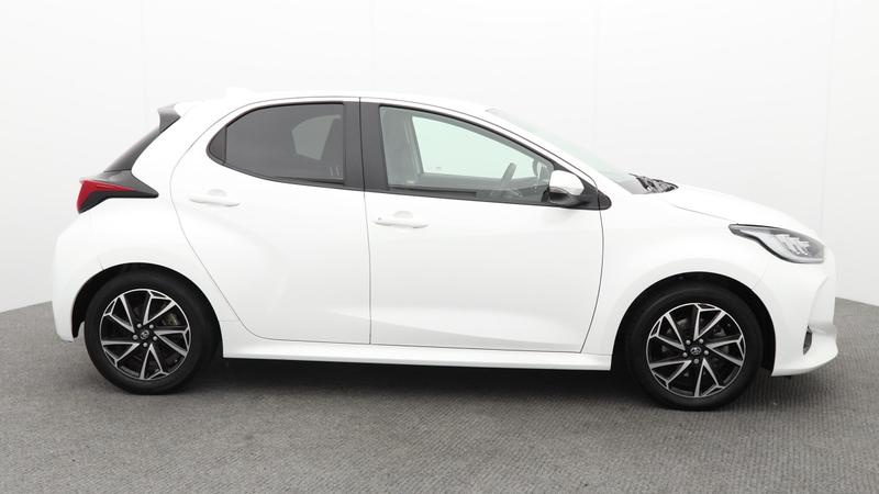 Used Toyota Yaris 2023 for sale - 77116955: Photo 2