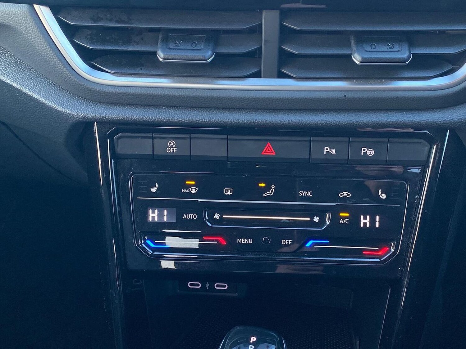 Used Volkswagen T-Roc 2022 for sale - 77487345: Photo 12