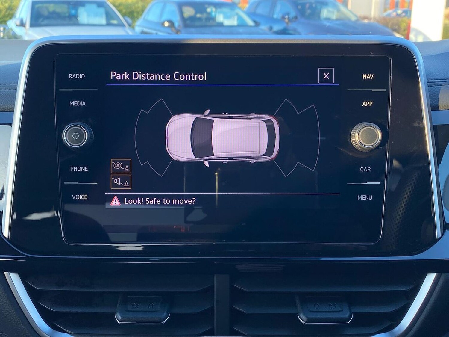 Used Volkswagen T-Roc 2022 for sale - 77487345: Photo 23