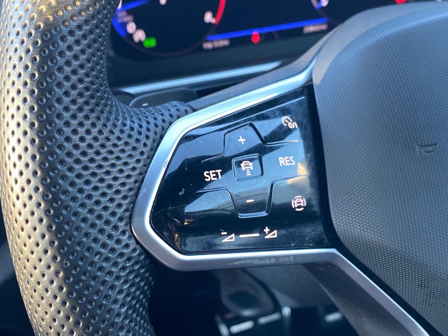 Used Volkswagen T-Roc 2022 for sale - 77487345: Photo 26