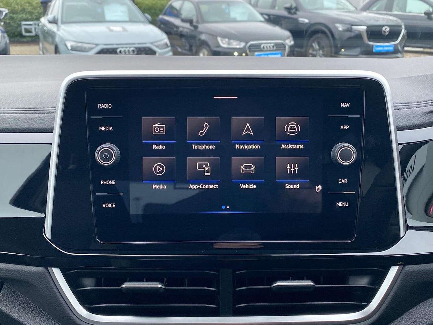 Used Volkswagen T-Roc 2025 for sale - 77488074: Photo 11